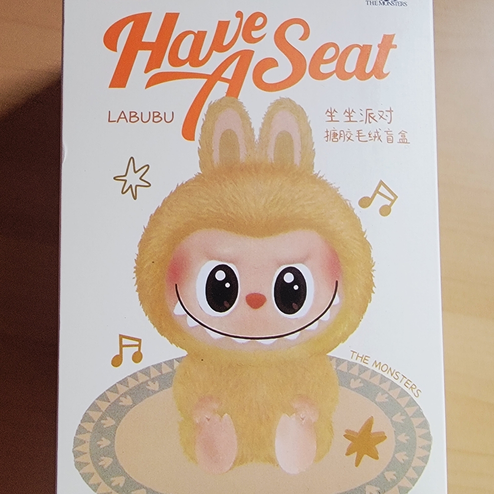 Labubu POPMART | Have A Seat